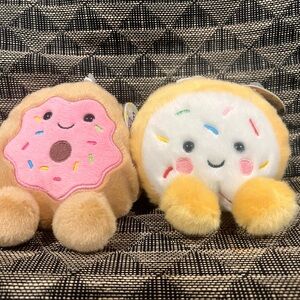 Claire Doughnut and Crumbl Cookie Palm Pals Bundle